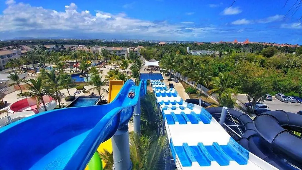 Beautiful Condo , 2Bdr, 10 Min Driving From The Airport And Beach By Car 푼타 카나
